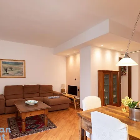 Center With Sea View Apartment Olbia